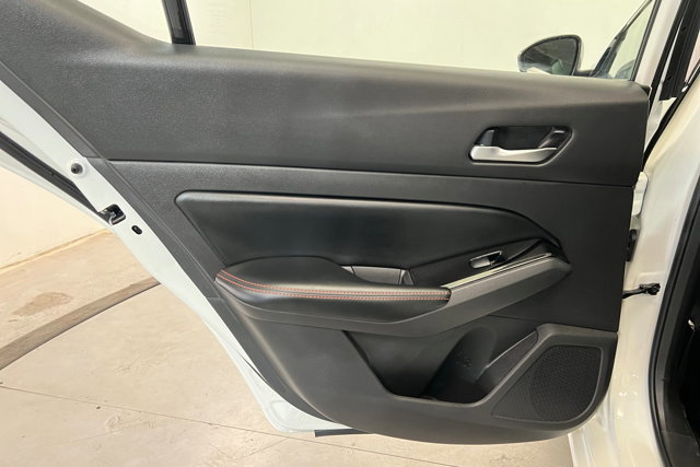 Used 2023 Nissan Altima 2.5 SR image 18