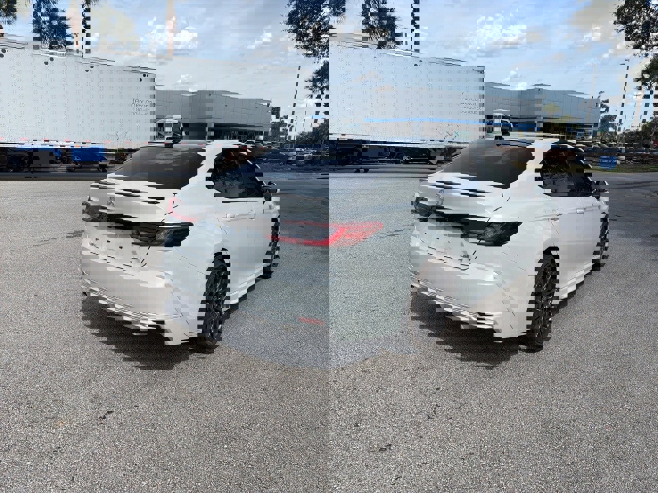 Used 2025 Toyota Camry XSE image 5