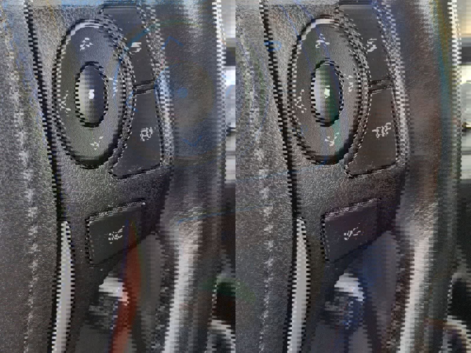 Used 2016 Toyota RAV4 Limited image 23