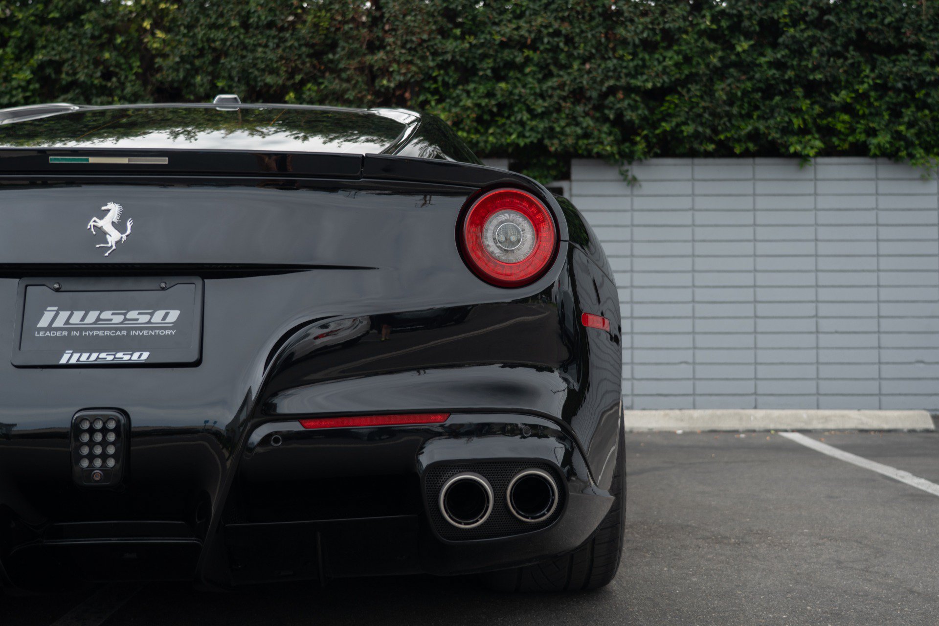 Used 2014 Ferrari F12 Berlinetta RWD image 31