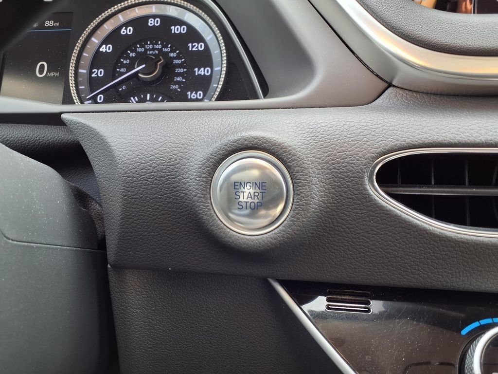 Used 2023 Hyundai Sonata SEL image 8