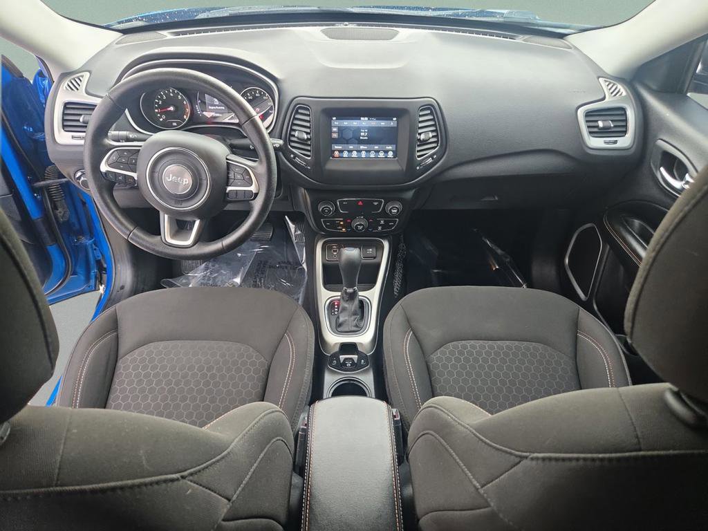 Used 2021 Jeep Compass Sport image 32