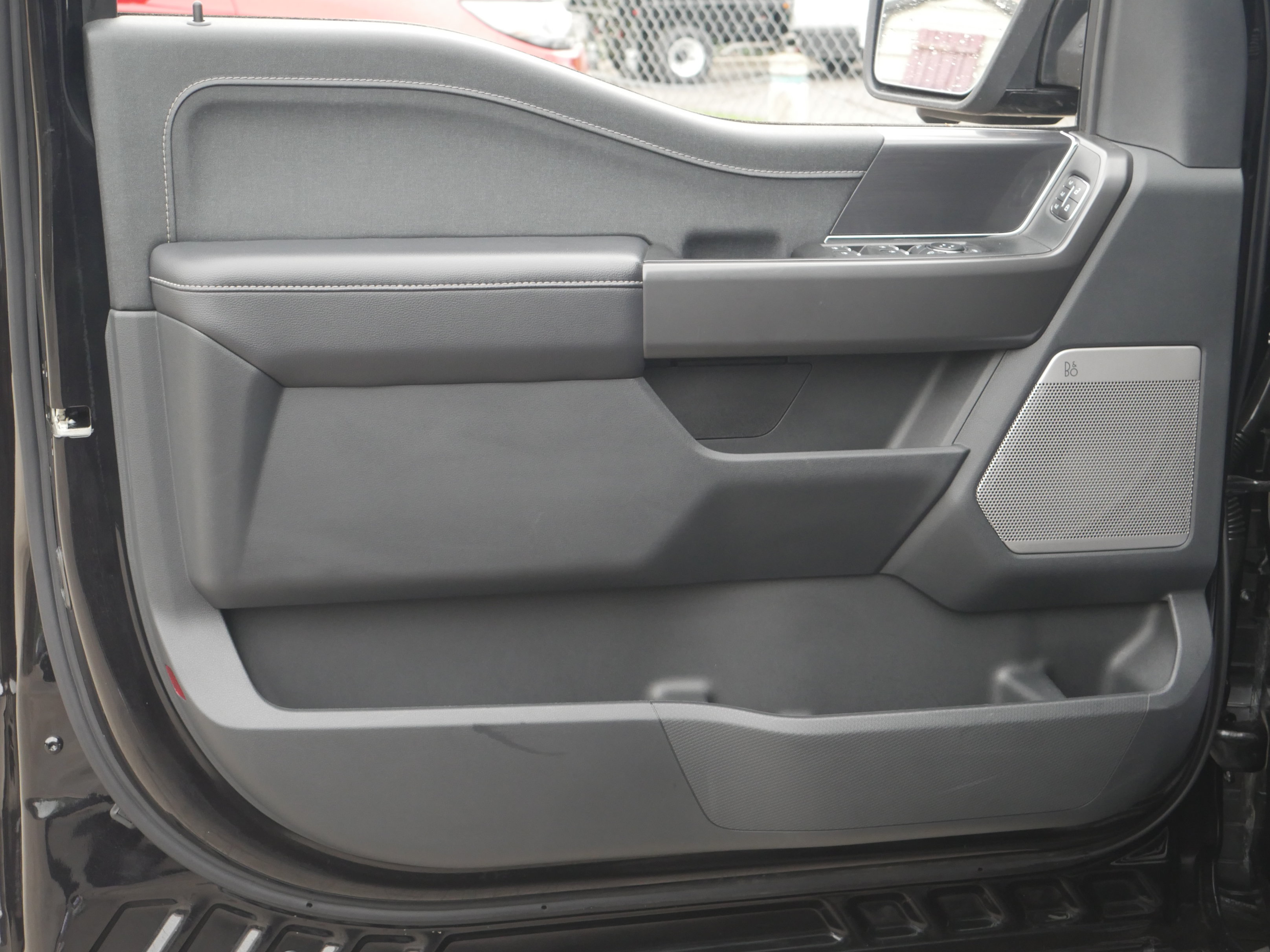 Certified 2025 Ford F150 Lariat AWD/4WD image 40