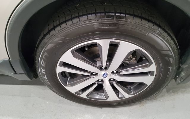 Used 2018 Subaru Outback 2.5i Limited AWD/4WD image 32