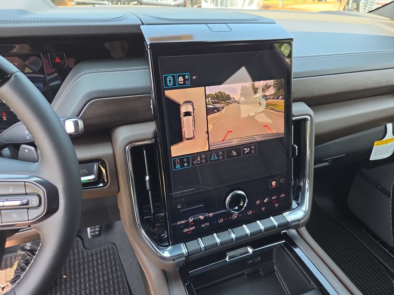 New 2026 GMC Yukon XL Denali Ultimate AWD/4WD image 15