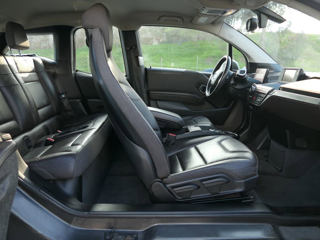 Used 2014 BMW i3 w/ Range Extender image 26