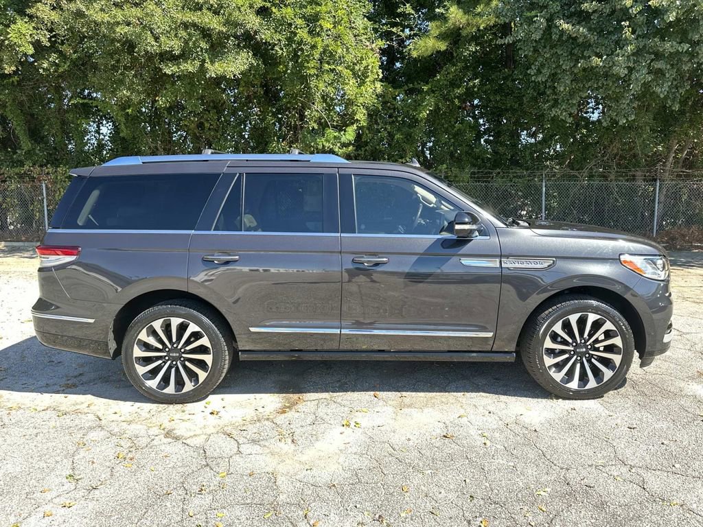 Certified 2024 Lincoln Navigator Reserve image 8
