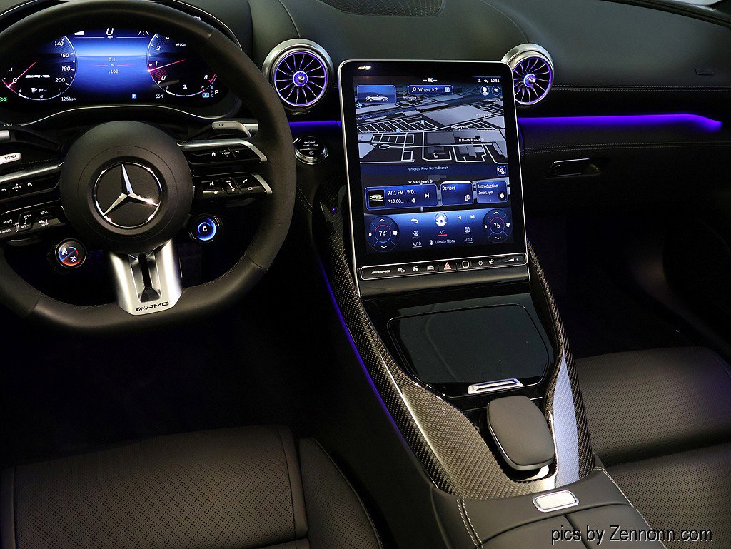 Used 2024 Mercedes-Benz SL 55 AMG 4MATIC image 19