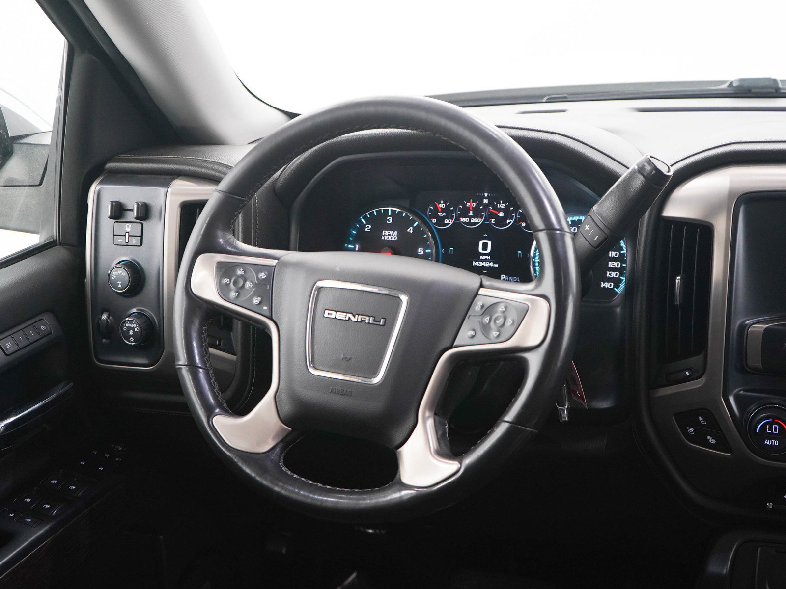 Used 2018 GMC Sierra 1500 Denali w/ Denali Ultimate Package AWD/4WD image 14