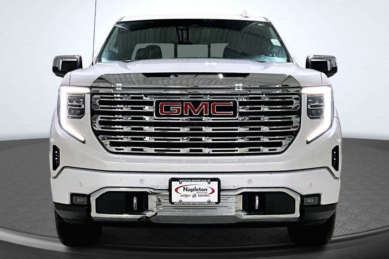 Used 2022 GMC Sierra 1500 Denali image 3