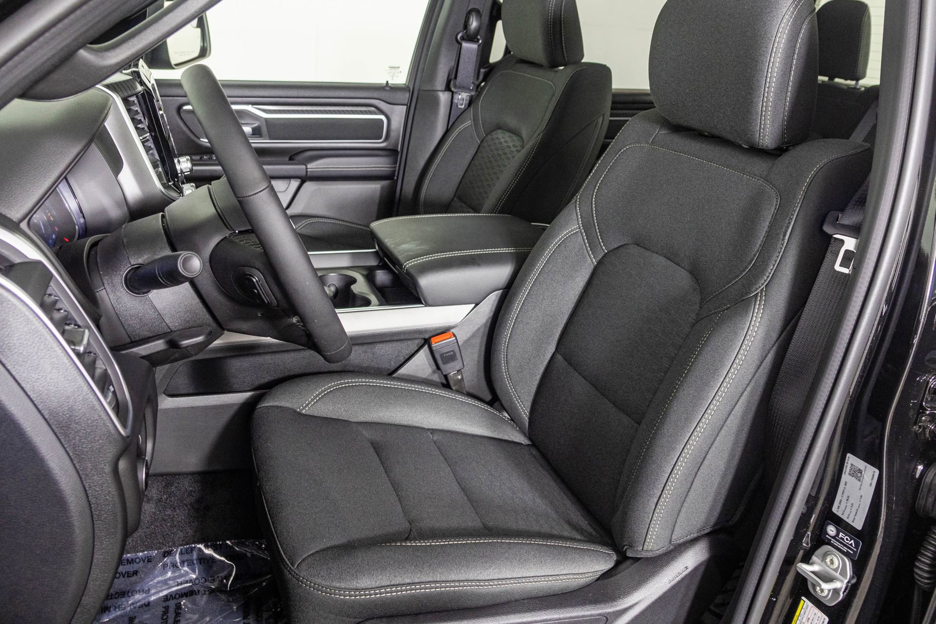 New 2026 RAM 1500 4x4 Crew Cab image 23