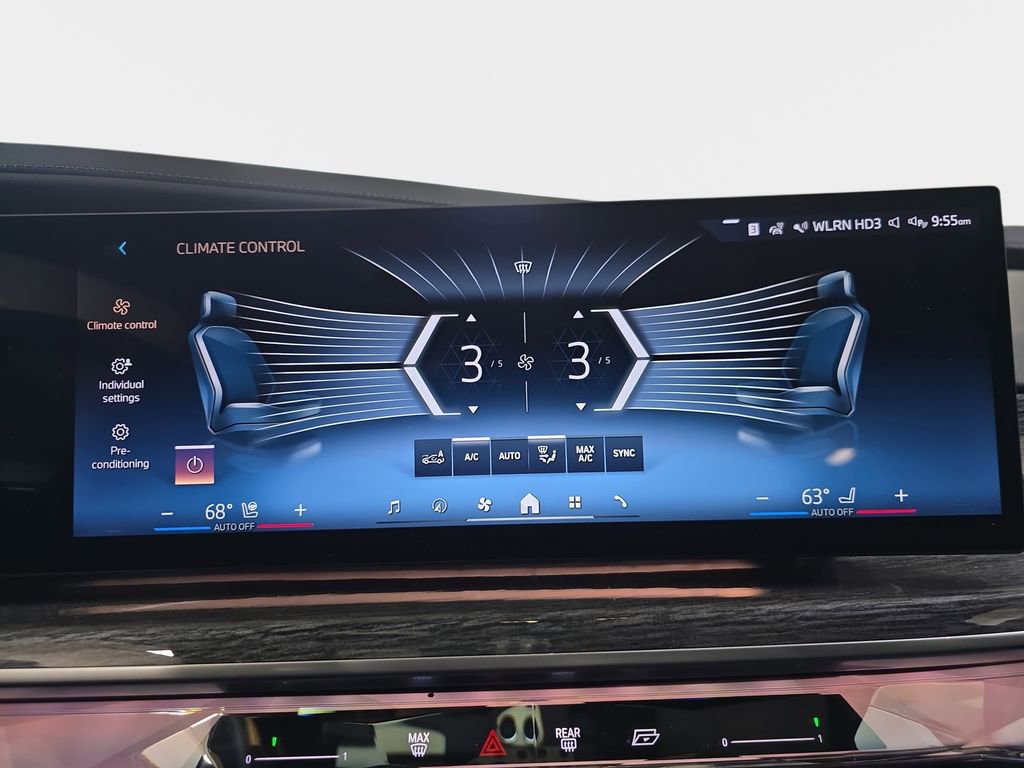 Certified 2023 BMW 760i xDrive image 25