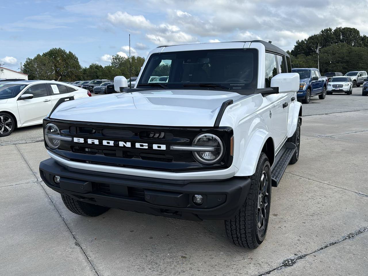 New 2026 Ford Bronco Outer Banks