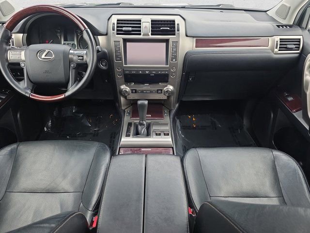 Used 2017 Lexus GX 460 Premium image 9