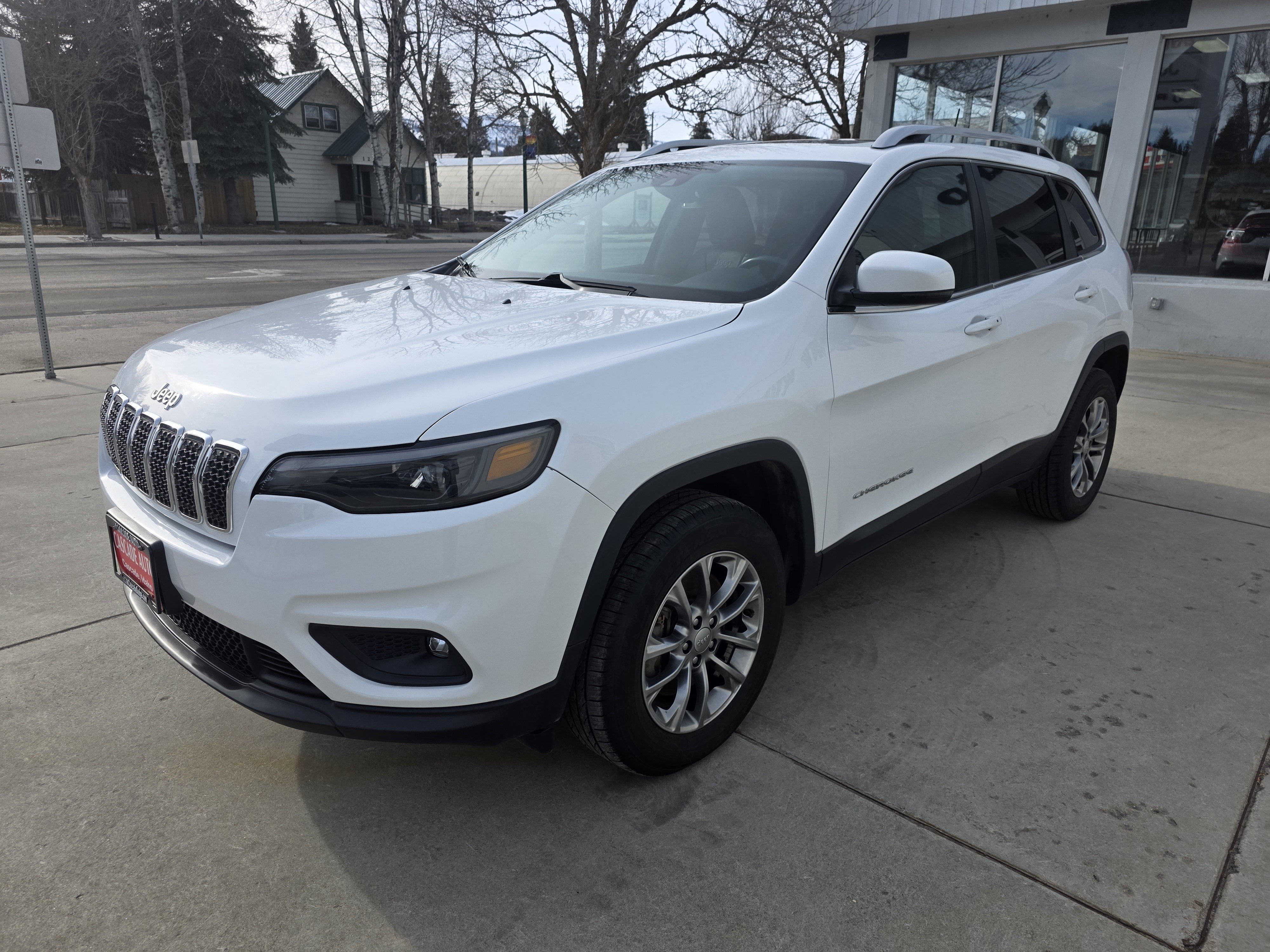 Used 2020 Jeep Cherokee Latitude Lux w/ Comfort/Convenience Group AWD/4WD image 4