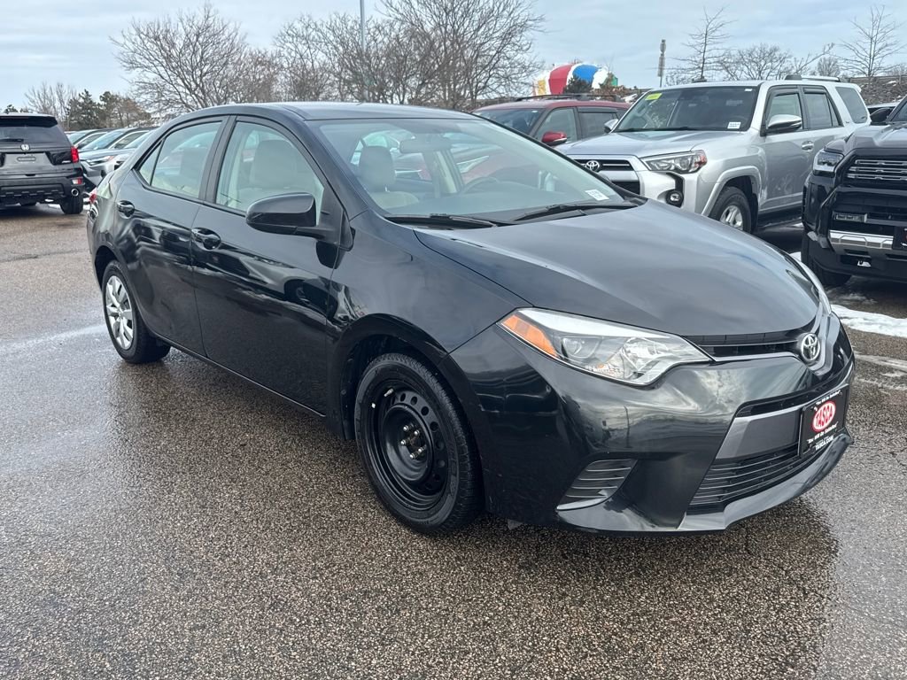 Used 2015 Toyota Corolla LE image 9
