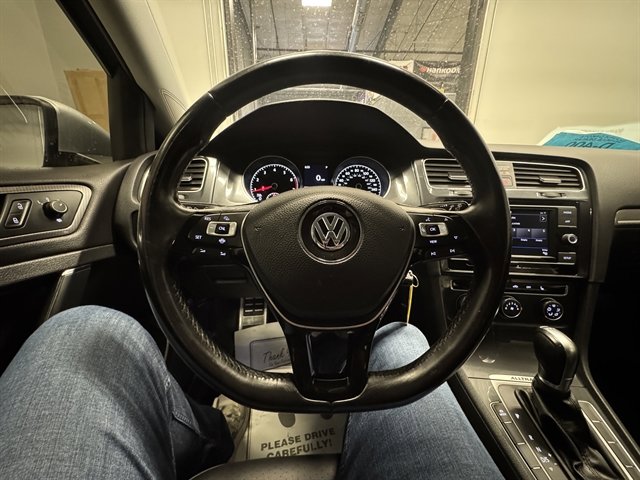 Used 2019 Volkswagen Golf Alltrack S AWD/4WD image 15