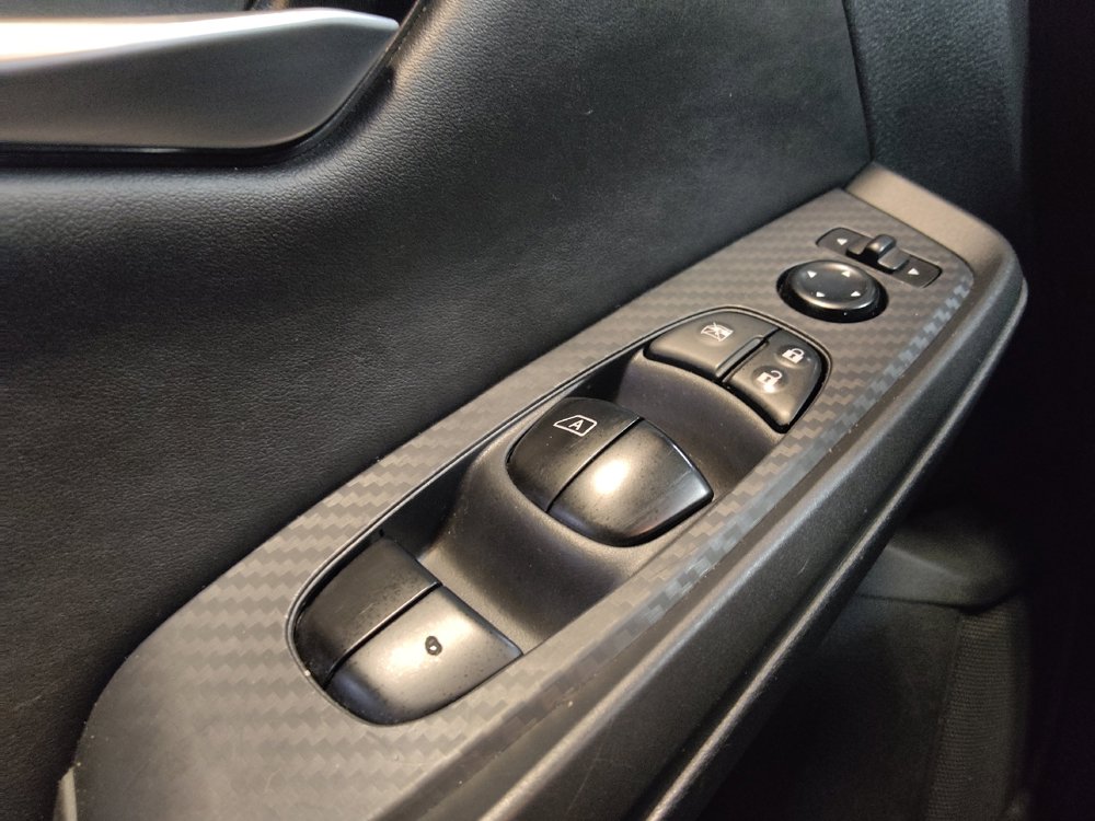 Used 2025 Nissan Sentra SV FWD image 27
