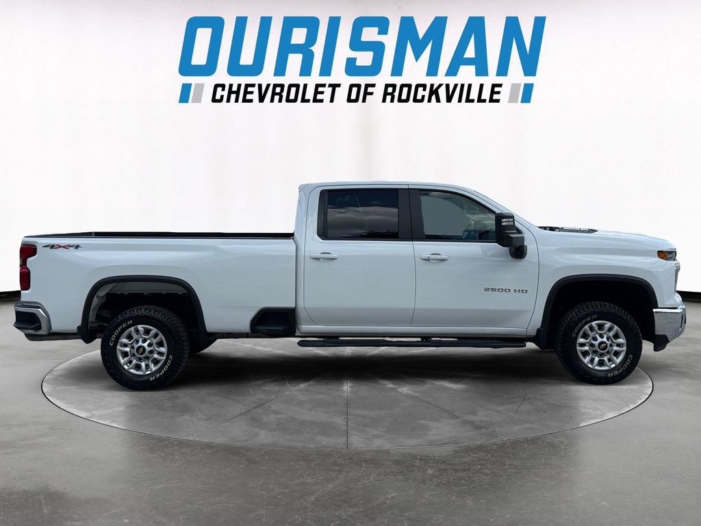 Used 2025 Chevrolet Silverado 2500 LT w/ Convenience Package AWD/4WD image 7
