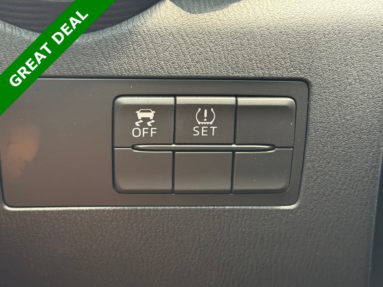 Used 2018 Toyota Yaris iA FWD image 17