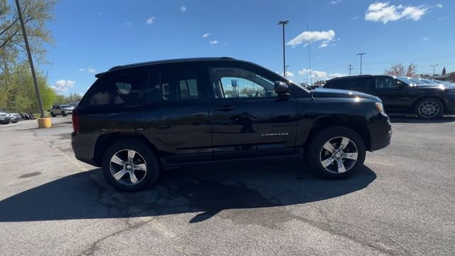 Used 2017 Jeep Compass High Altitude AWD/4WD image 9