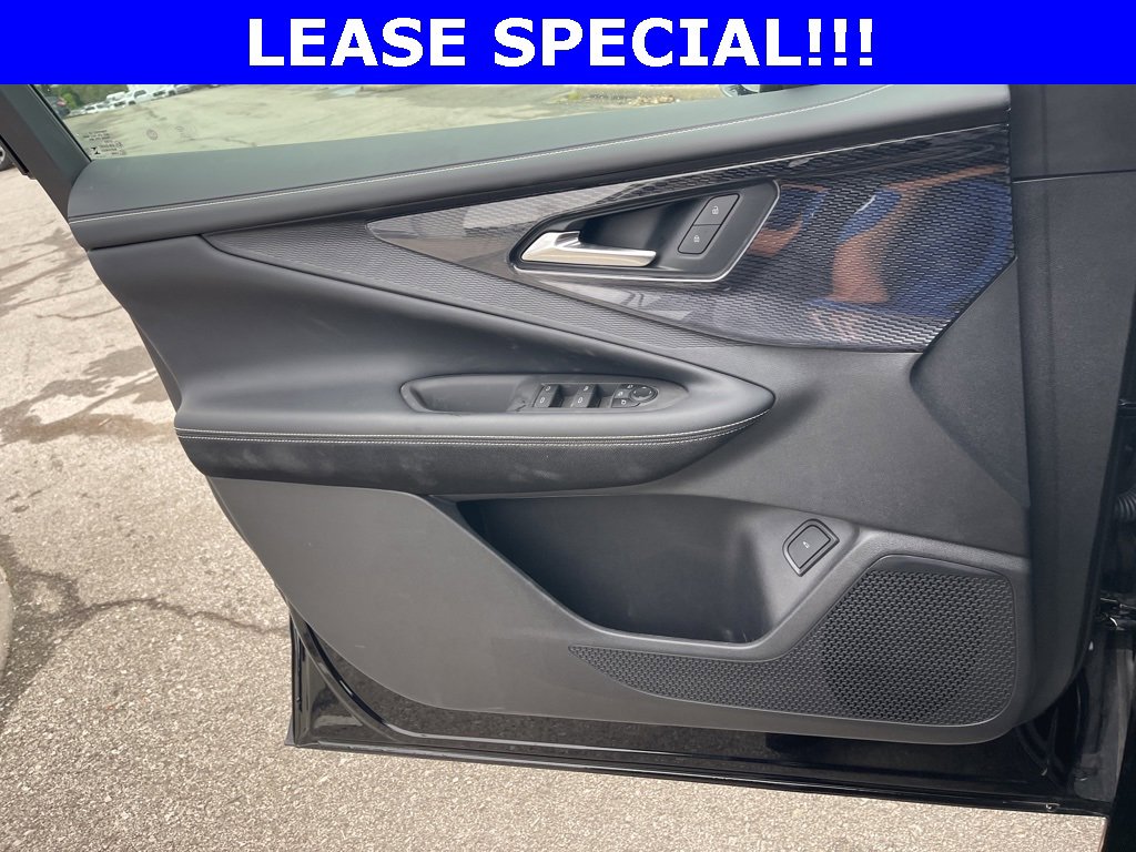 New 2024 Chevrolet Blazer EV LT image 29