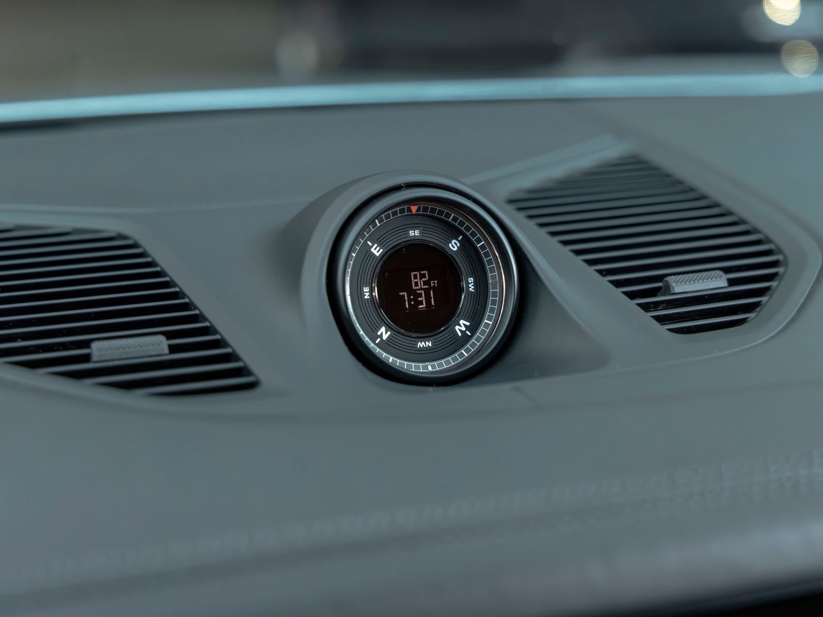 Used 2024 Porsche Cayenne S image 35