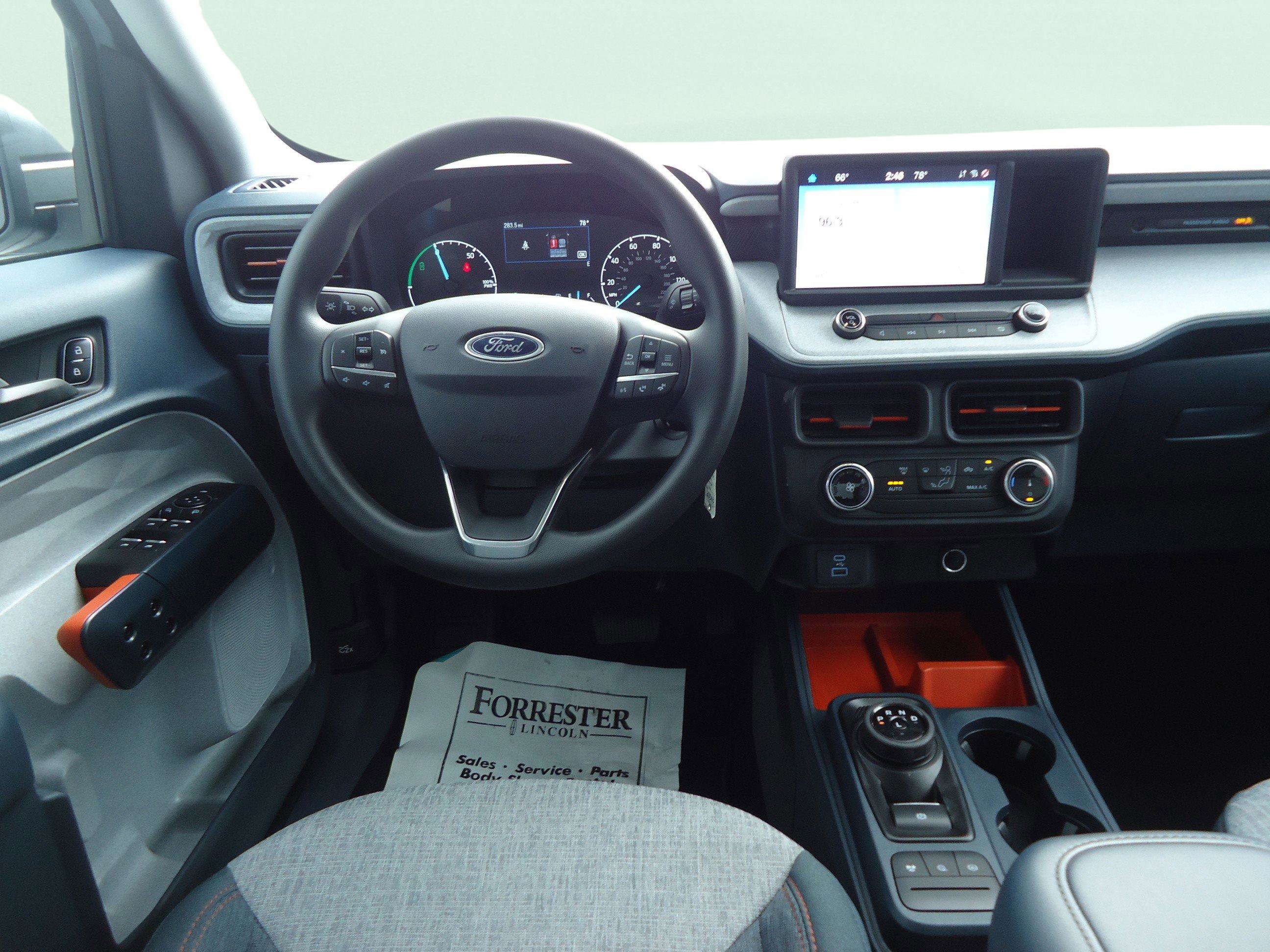 Used 2024 Ford Maverick XLT image 13