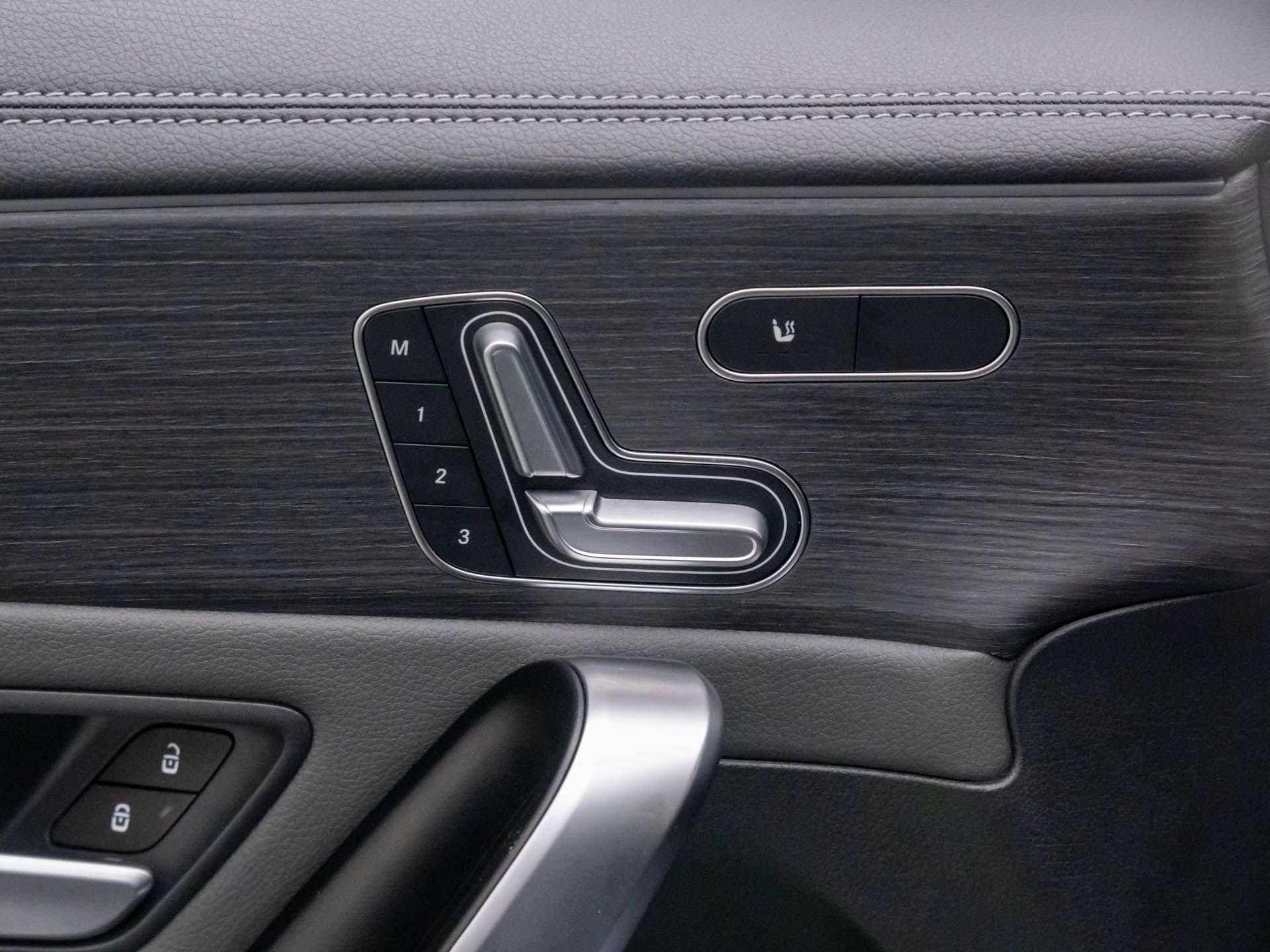 Used 2025 Mercedes-Benz CLA 35 AMG 4MATIC image 17