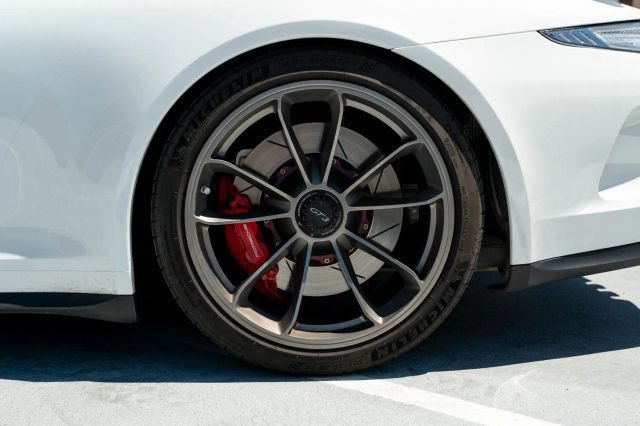 Used 2015 Porsche 911 GT3 RWD image 11