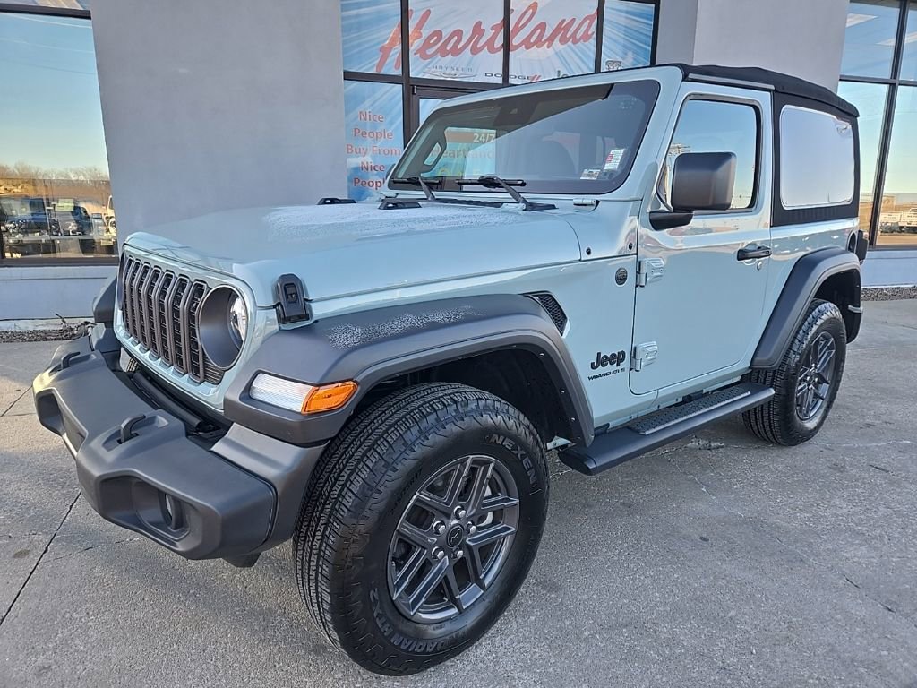 Used 2024 Jeep Wrangler Sport S image 2