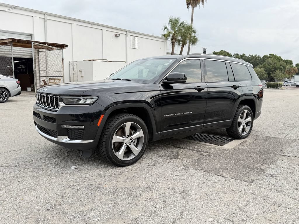Used 2022 Jeep Grand Cherokee L Limited RWD image 9