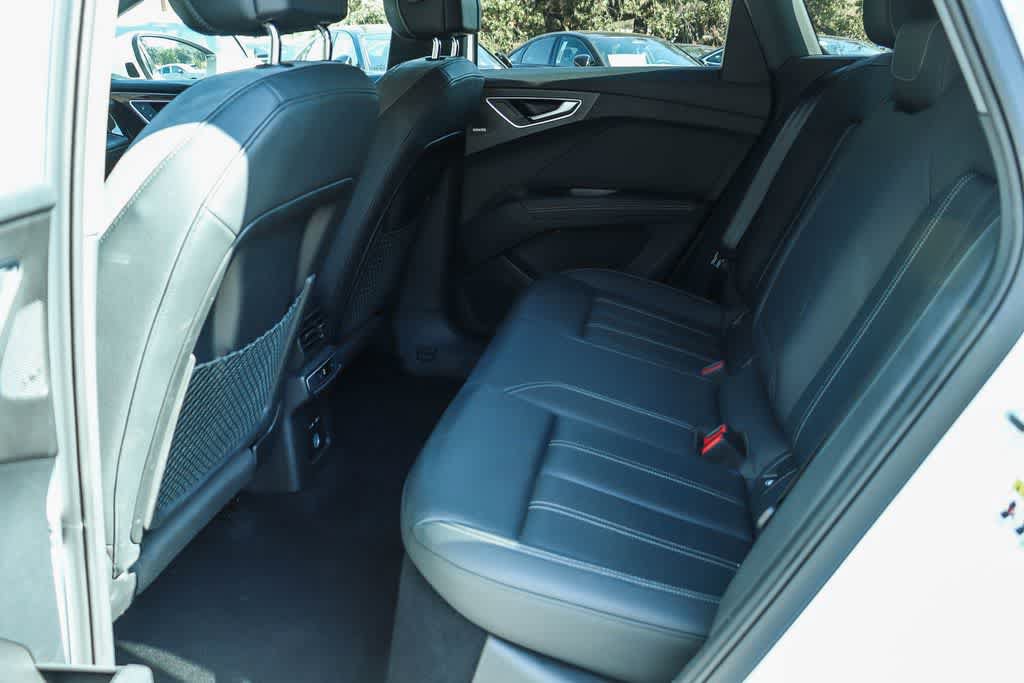 Used 2023 Audi Q4 e-tron Premium Plus RWD image 17