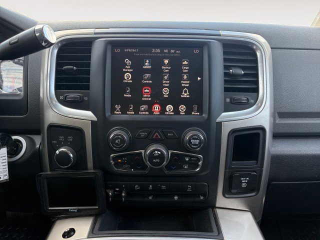 Used 2017 RAM 2500 Lone Star w/ Black Appearance Group AWD/4WD image 8