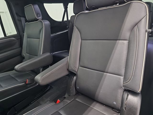 Used 2023 GMC Yukon XL SLT w/ SLT Premium Package AWD/4WD image 38