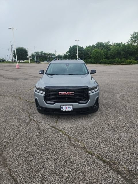 Used 2023 GMC Acadia SLT w/ Elevation Edition AWD/4WD image 2