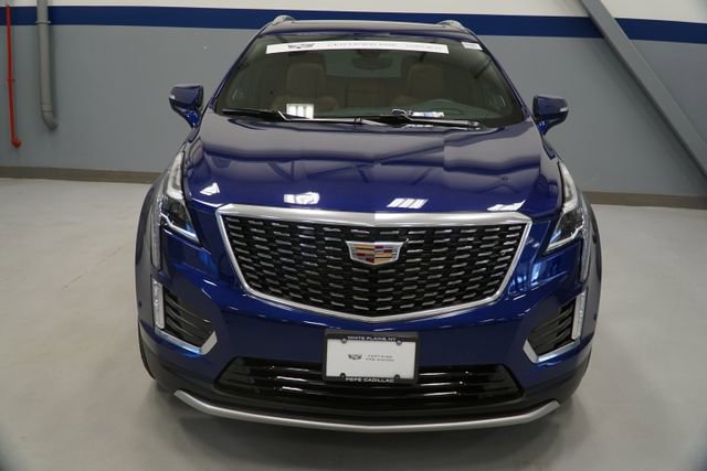 Used 2023 Cadillac XT5 Premium Luxury w/ Technology Package AWD/4WD image 9