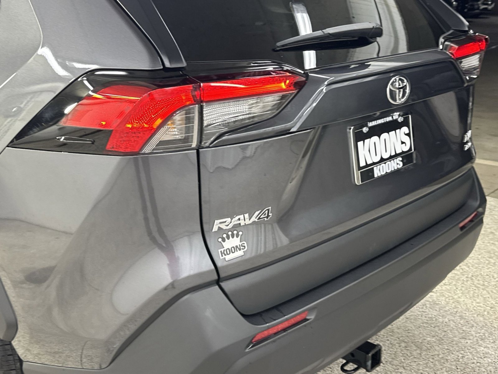Used 2024 Toyota RAV4 XLE AWD/4WD image 38