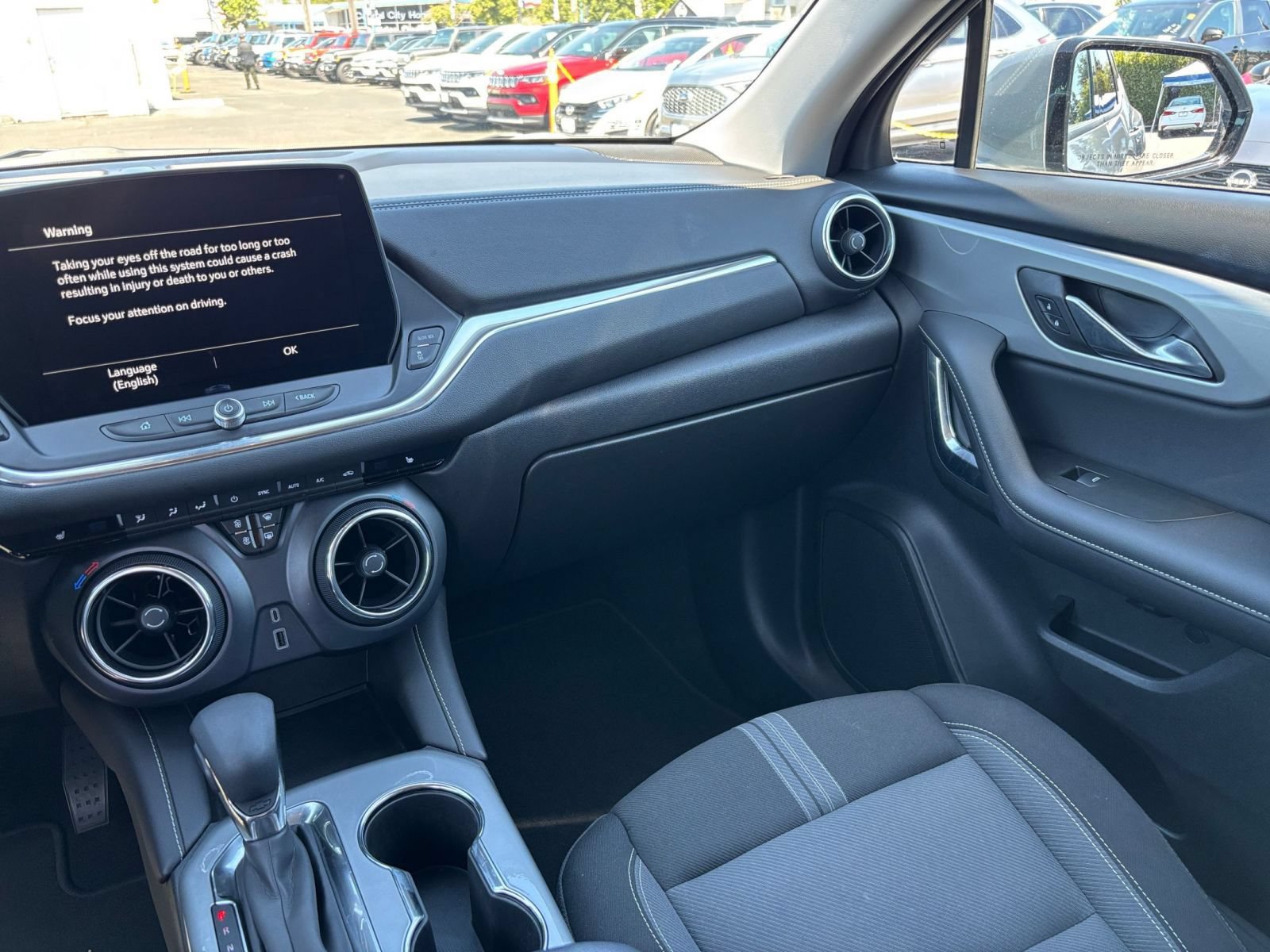 Used 2025 Chevrolet Blazer LT FWD image 36