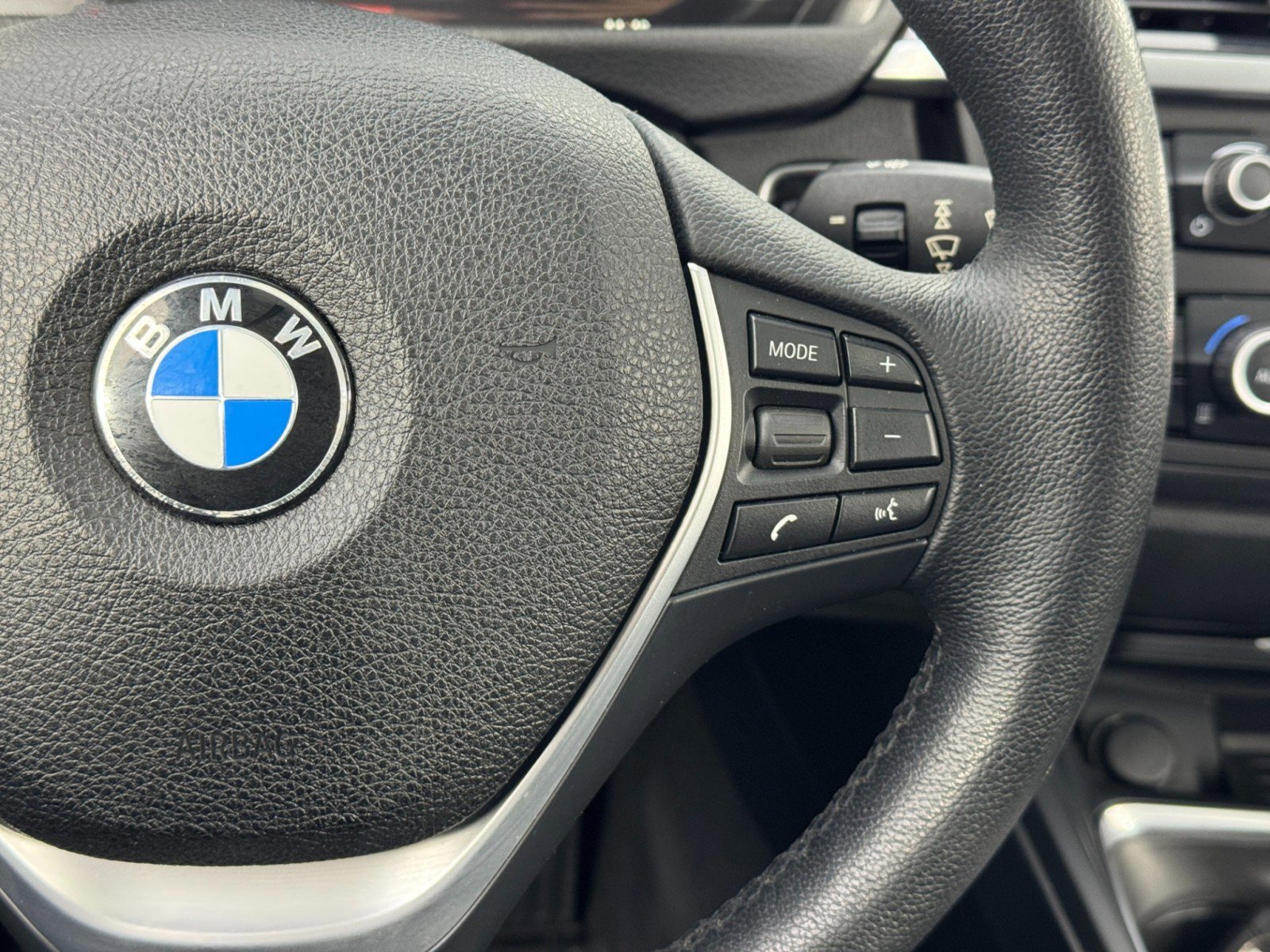 Used 2015 BMW 335i xDrive Sedan AWD/4WD image 21