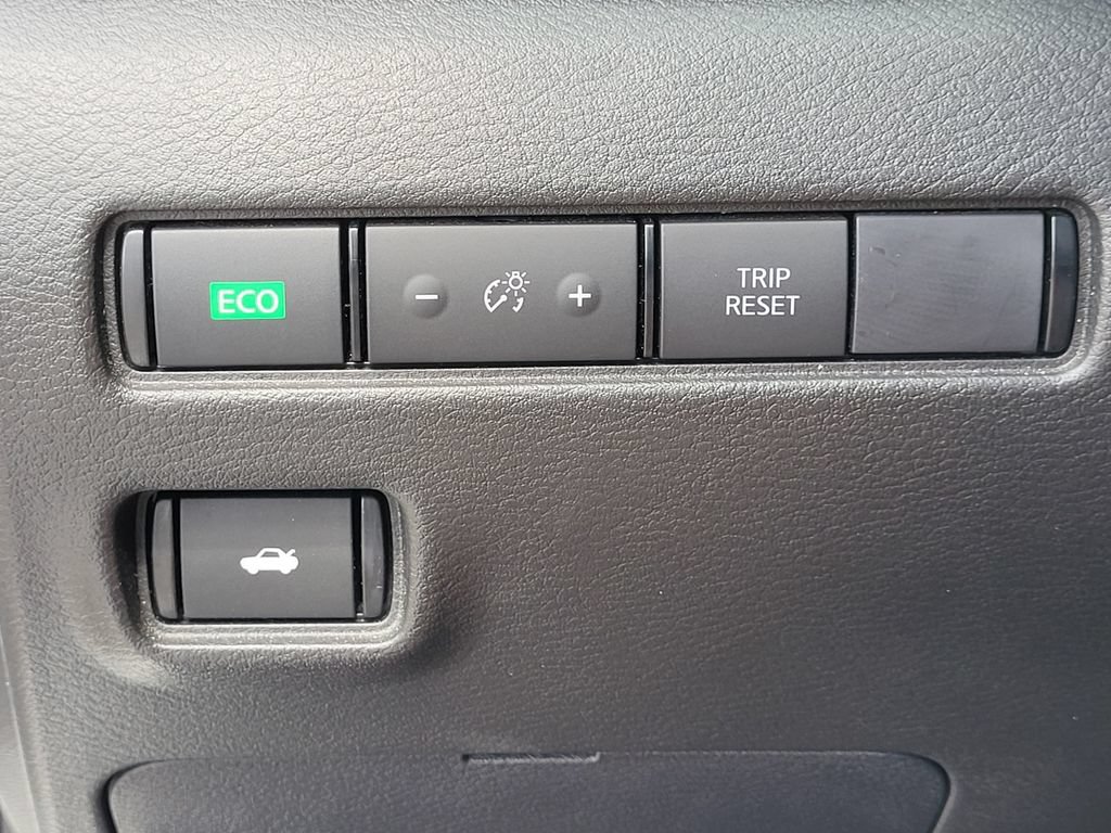 Used 2023 Nissan Sentra SV w/ SV Premium Package FWD image 22