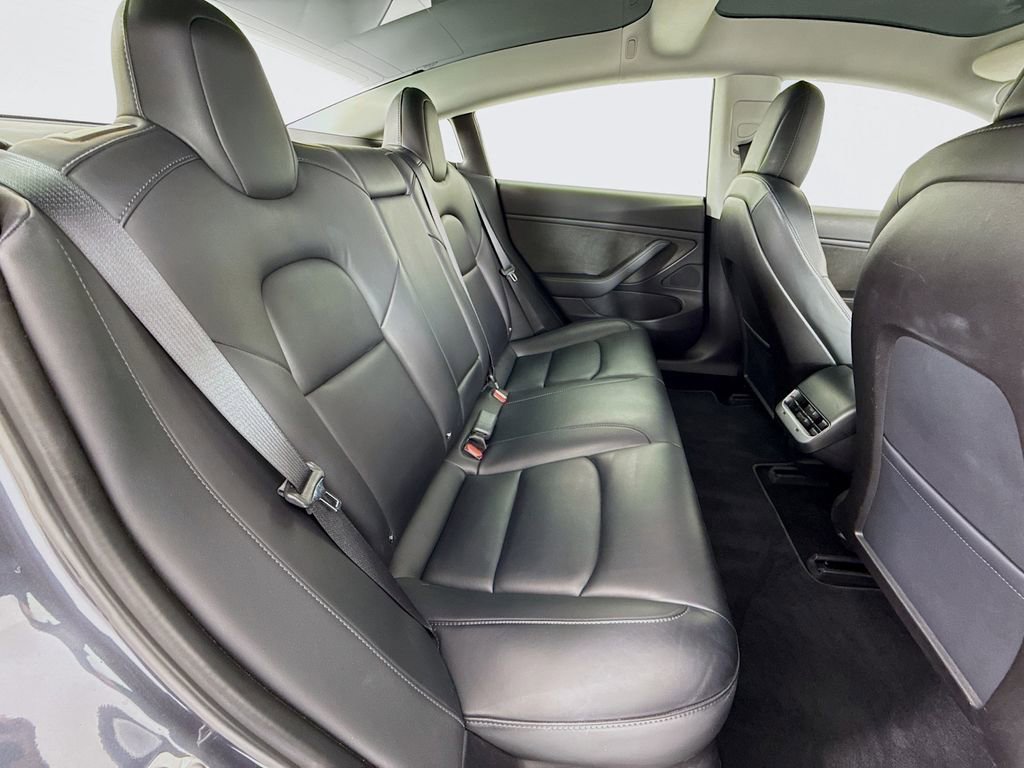 Used 2018 Tesla Model 3 image 26