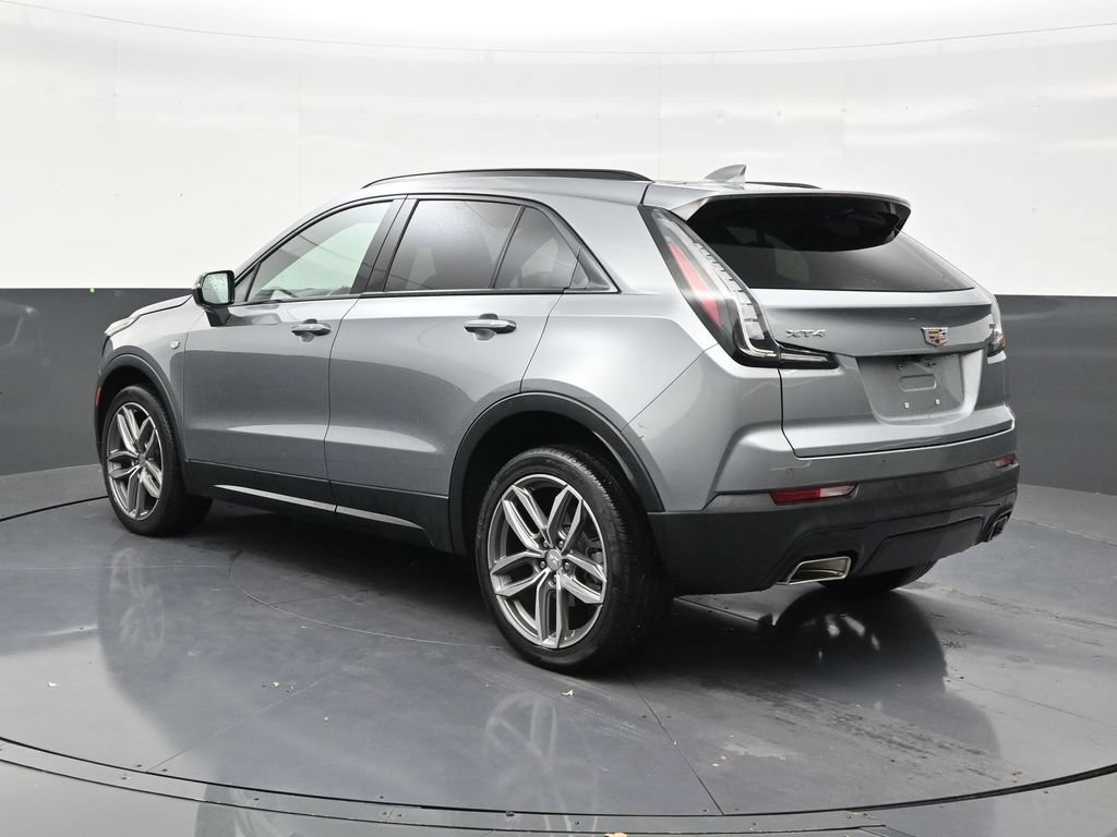 Used 2023 Cadillac XT4 Sport FWD image 3