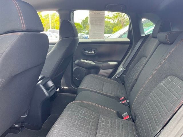 Used 2023 Honda HR-V Sport image 9