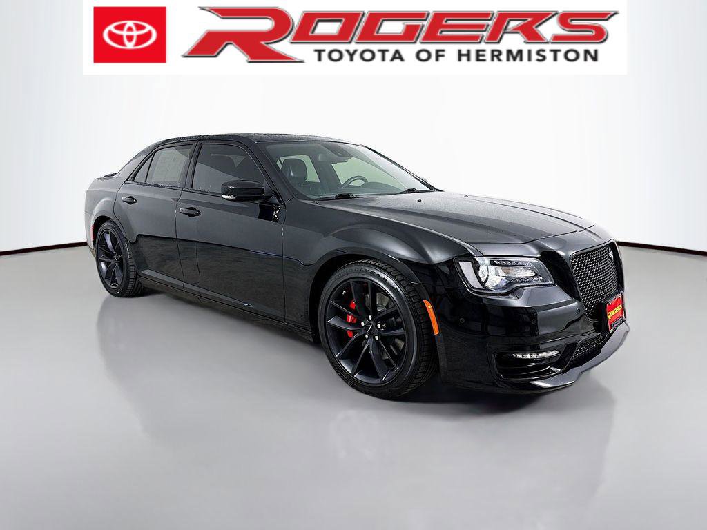 Used 2023 Chrysler 300 C