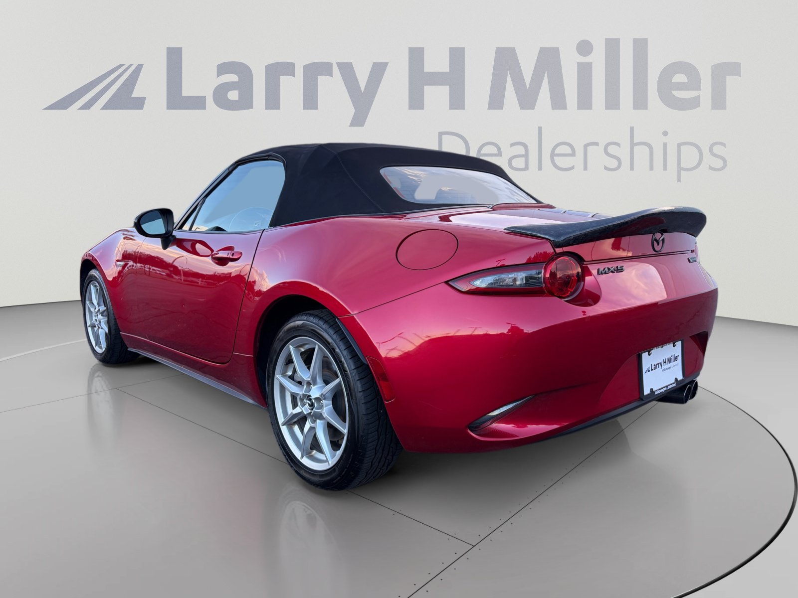 Used 2016 MAZDA MX-5 Miata Sport RWD image 3