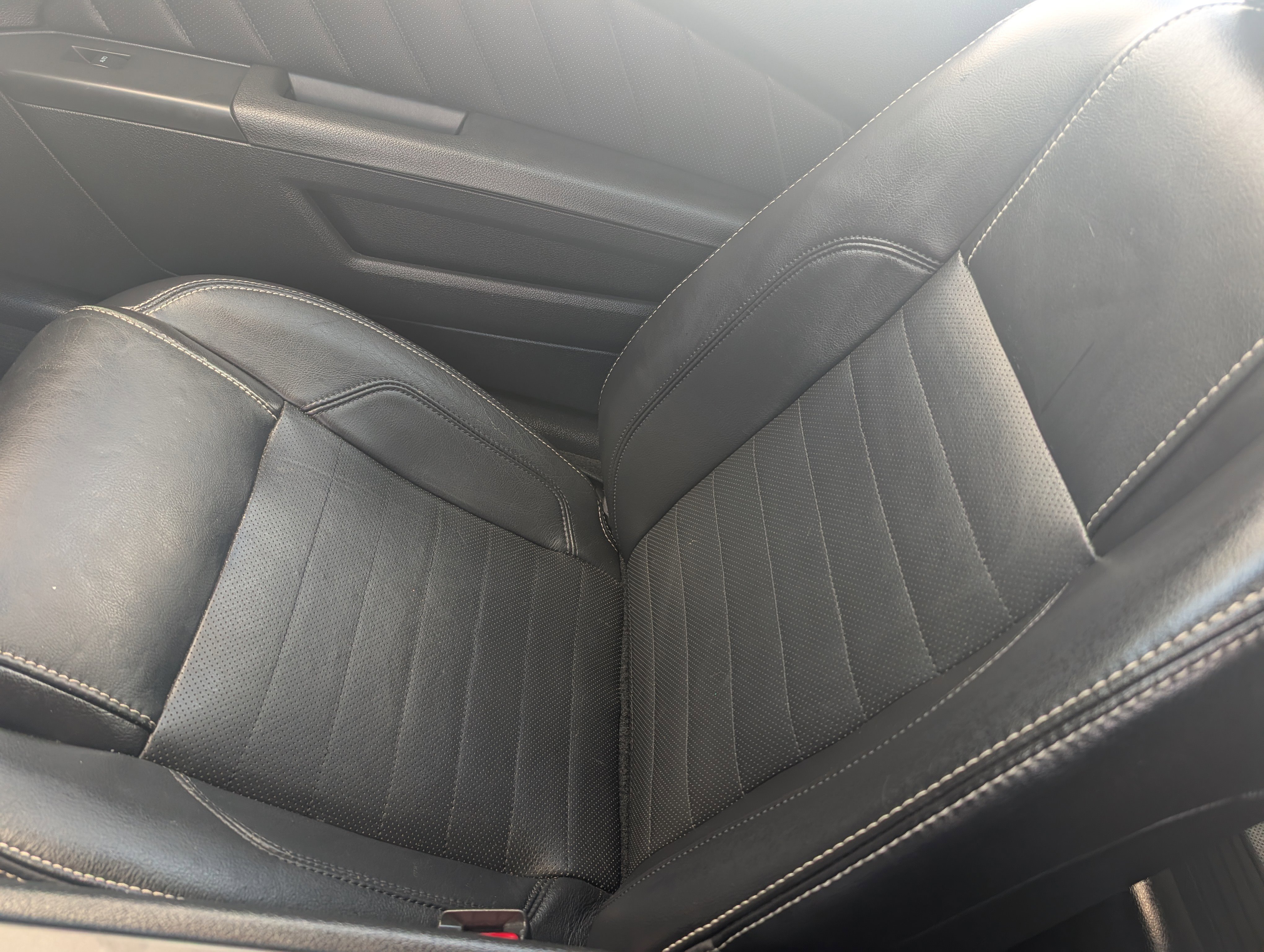 Used 2013 Ford Mustang GT Premium w/ Electronics Pkg RWD image 22