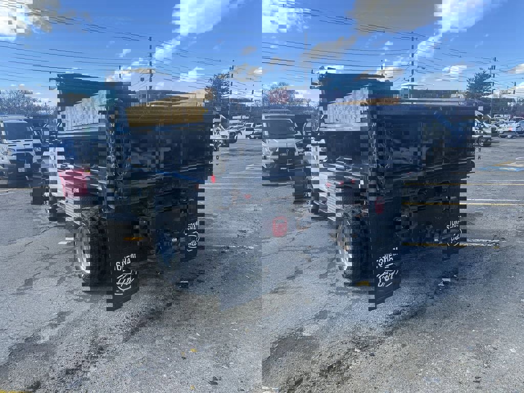 Used 2024 Ford F550 4x4 Regular Cab Super Duty image 7