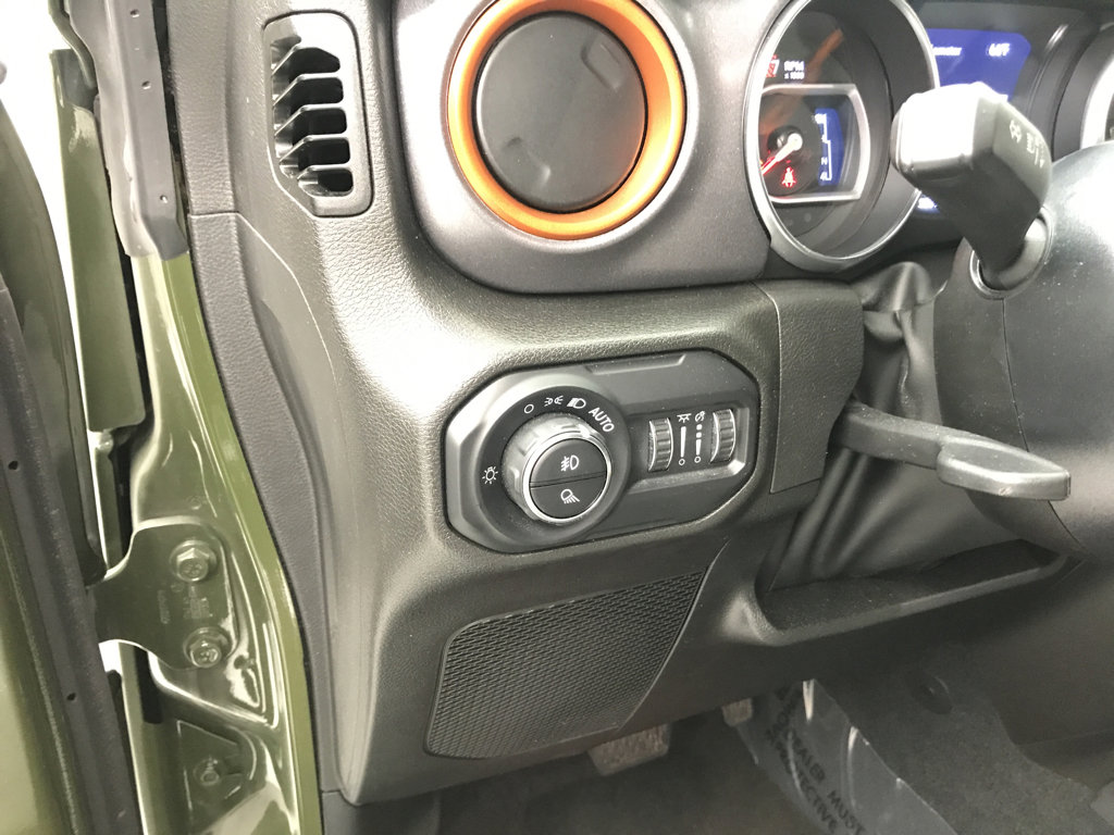 Used 2022 Jeep Gladiator Mojave w/ LED Lighting Group image 11