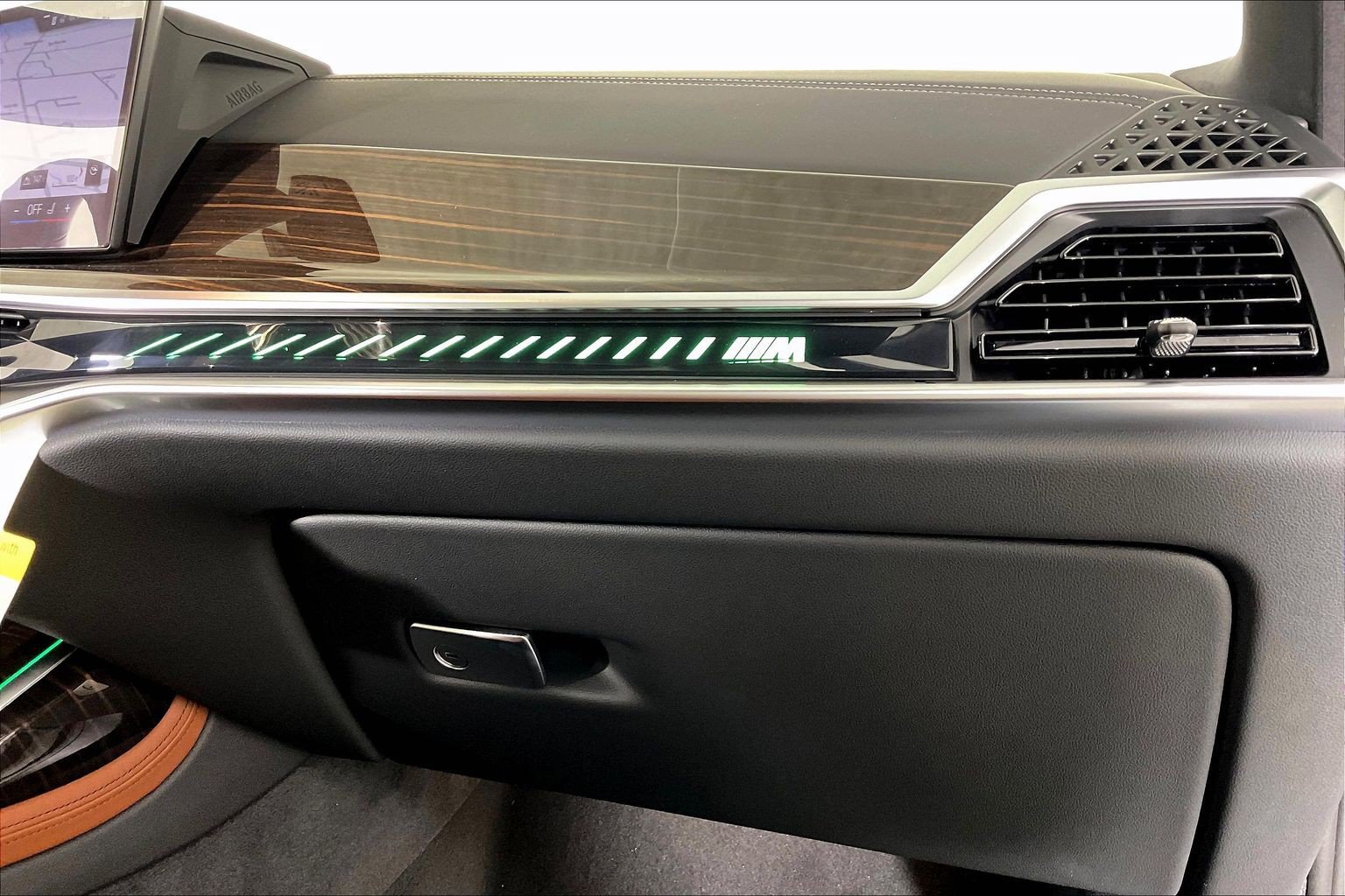 New 2027 BMW X7 M60i AWD/4WD image 18